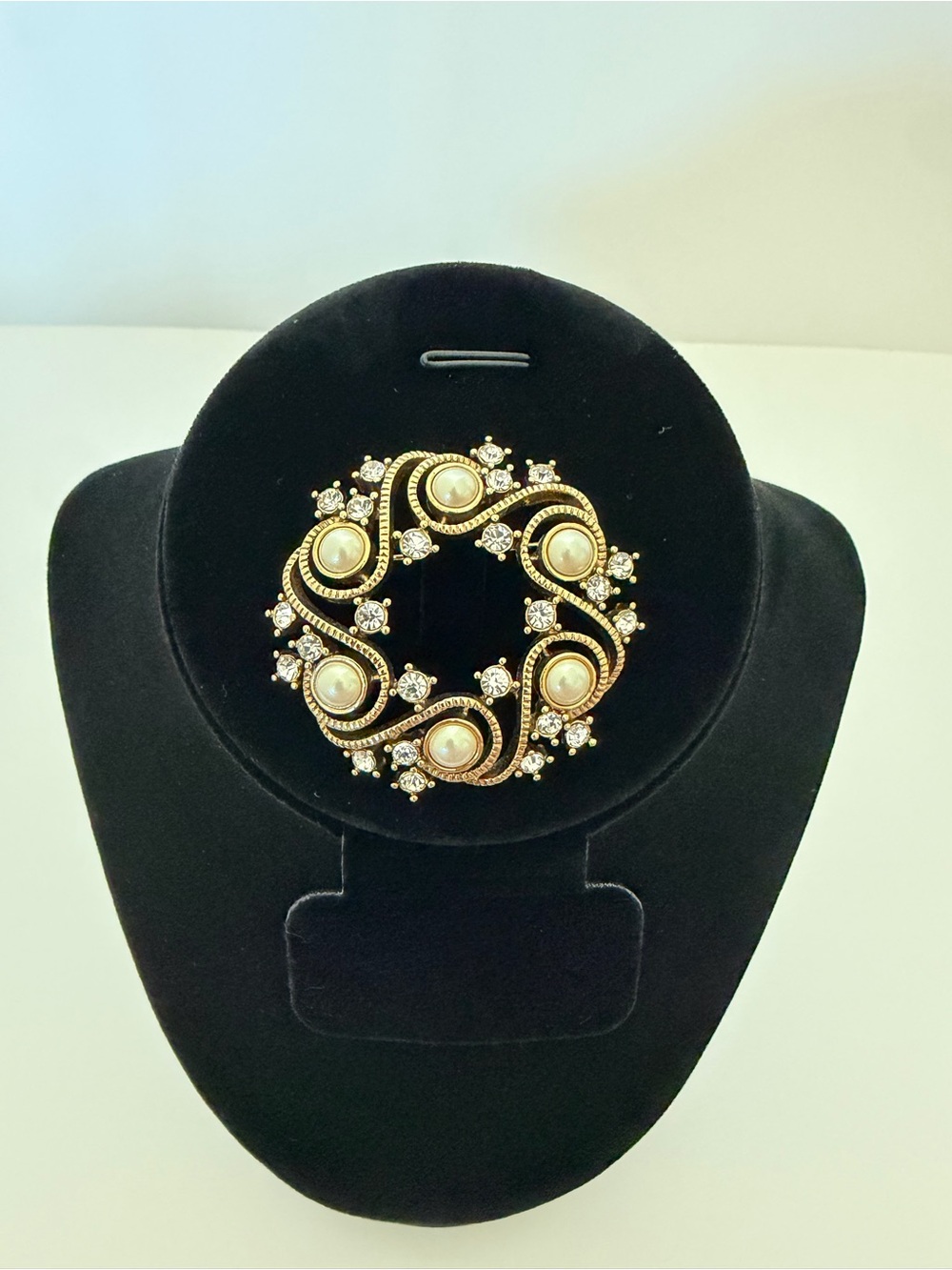 Monet Gold-Tone Pearl and Crystal Wreath Brooch - Women Jewelry